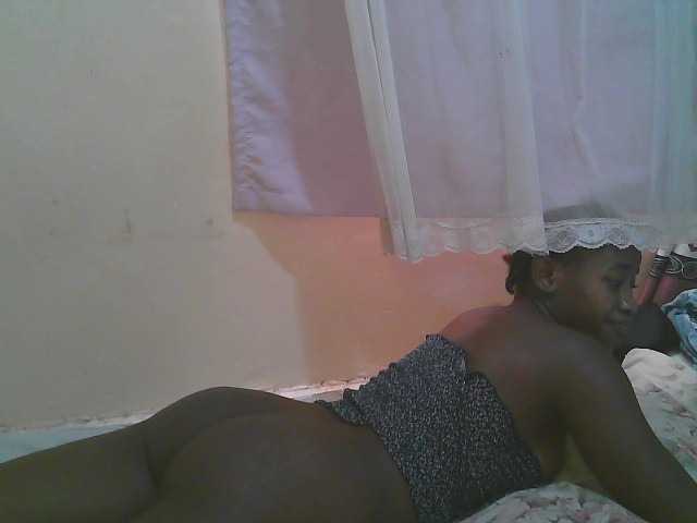 Sparkling-divah, en vivo ahora en BongaCams