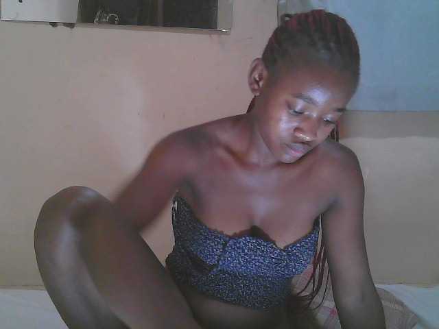 Sparkling-divah live cam on BongaCams