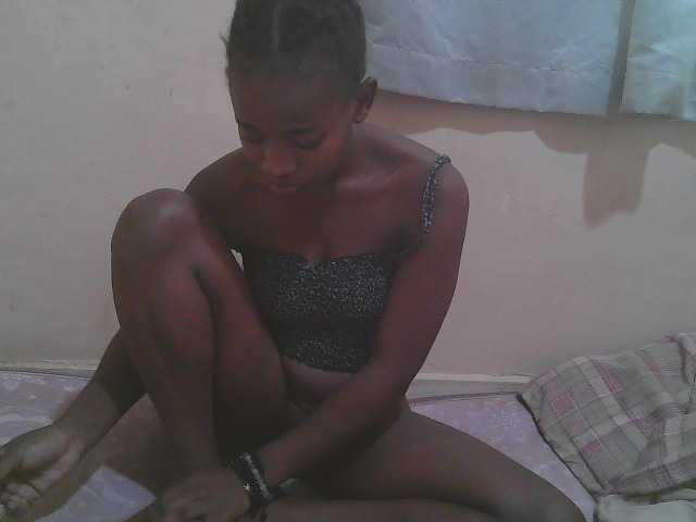 Sparkling-divah live cam on BongaCams