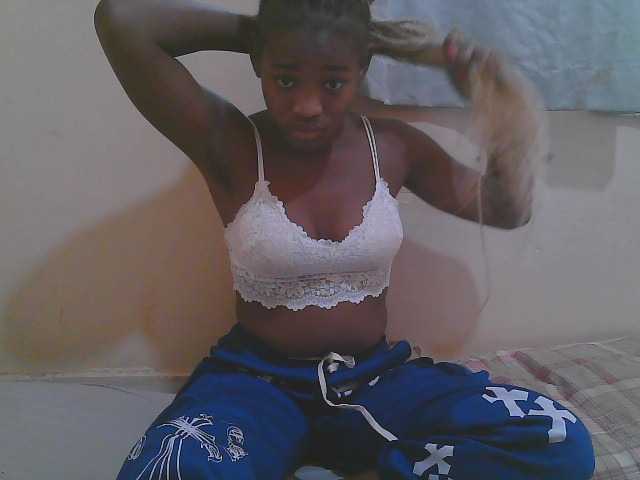 Sparkling-divah live cam on BongaCams