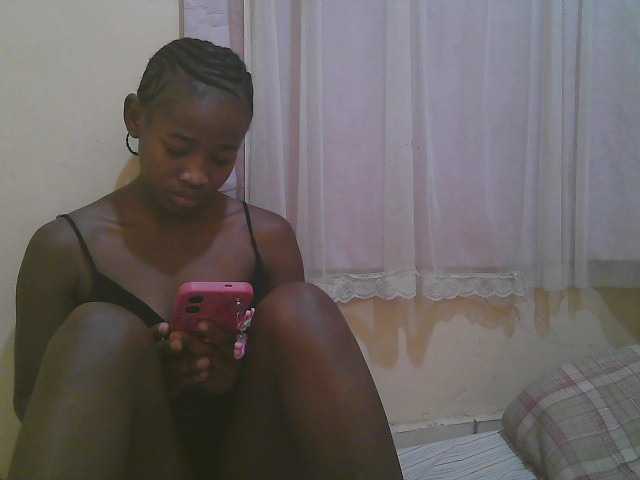 Sparkling-divah live cam on BongaCams