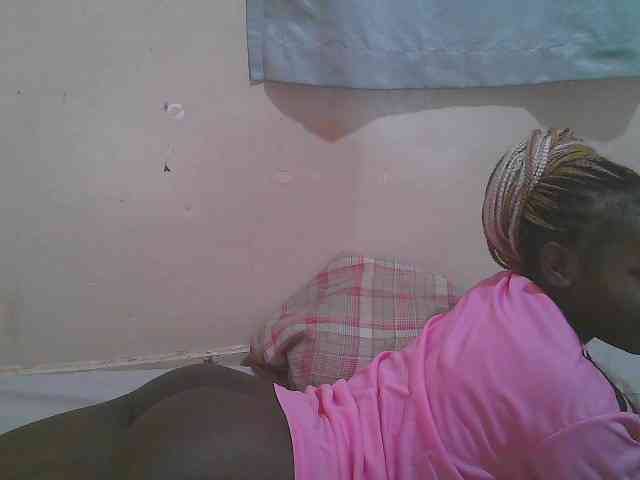 Sparkling-divah webcam