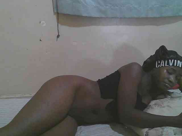 Sparkling-divah webcam