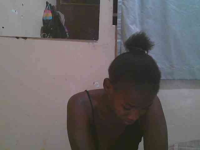 Sparkling-divah webcam
