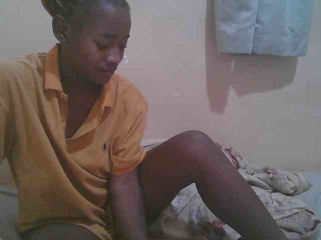 Sparkling-divah webcam