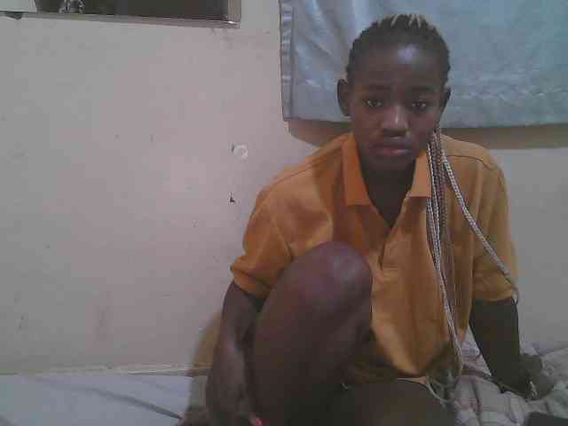 Sparkling-divah webcam