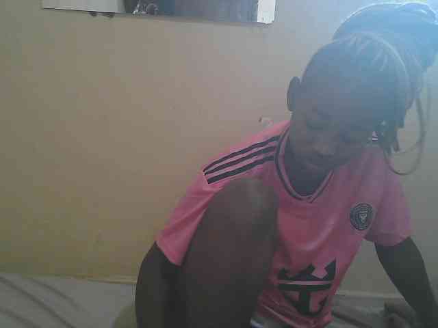Sparkling-divah webcam