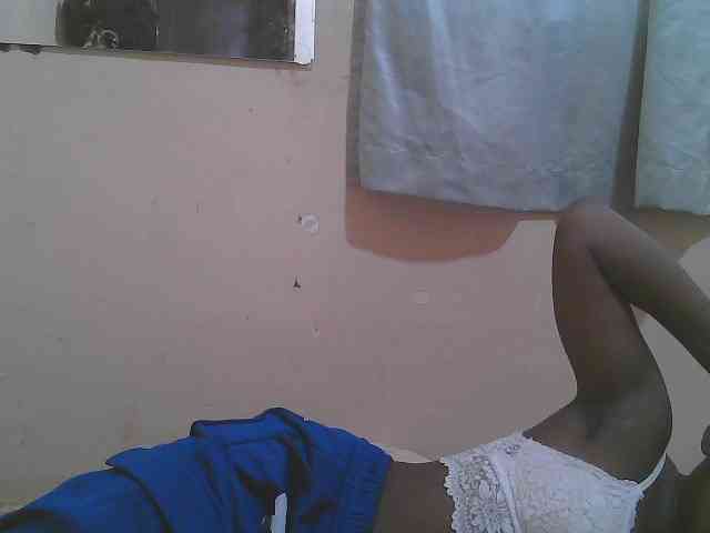 Sparkling-divah webcam