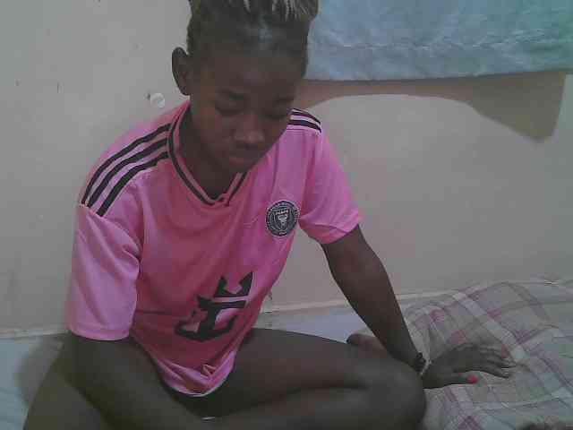 Sparkling-divah webcam