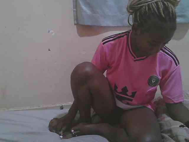 Sparkling-divah webcam