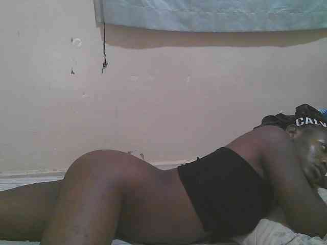 Sparkling-divah webcam