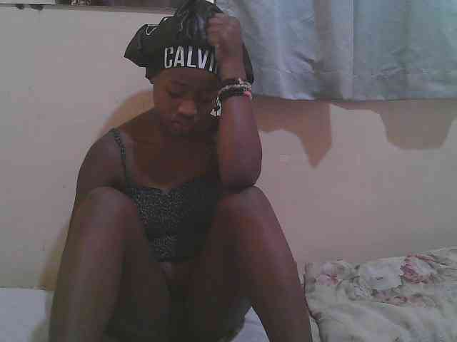 Sparkling-divah webcam