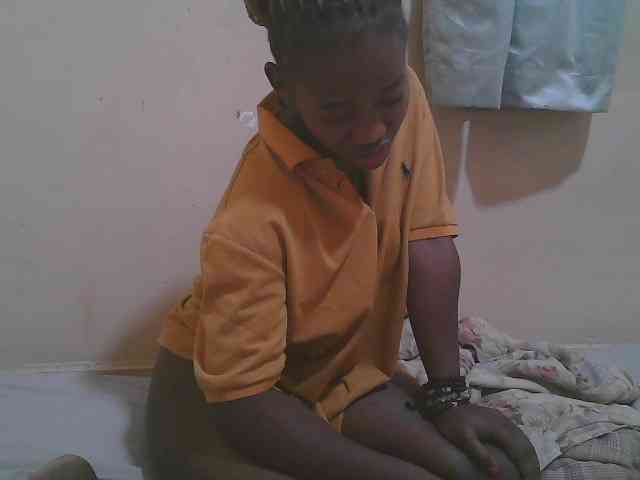 Sparkling-divah webcam