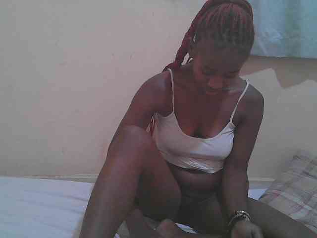 Sparkling-divah webcam