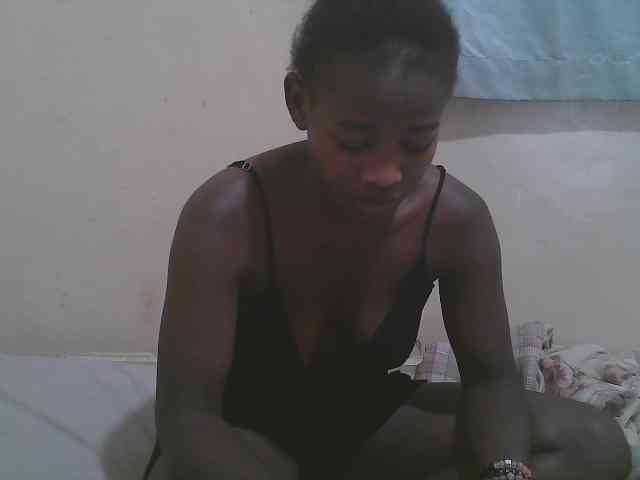 Sparkling-divah webcam