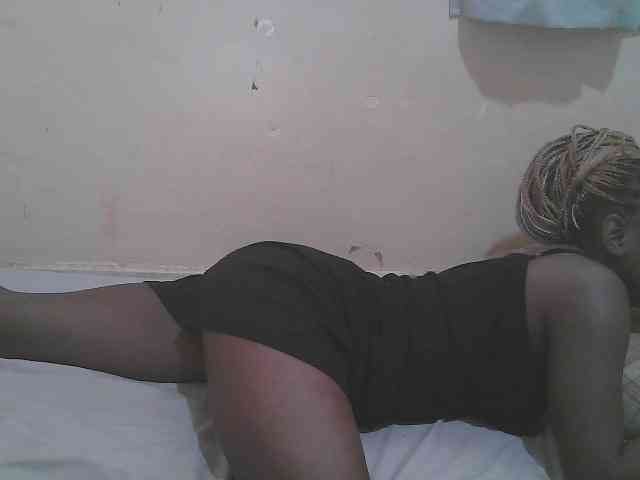 Sparkling-divah webcam