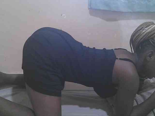Sparkling-divah webcam