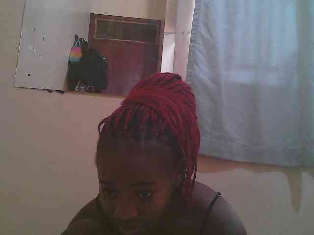 Sparkling-divah webcam