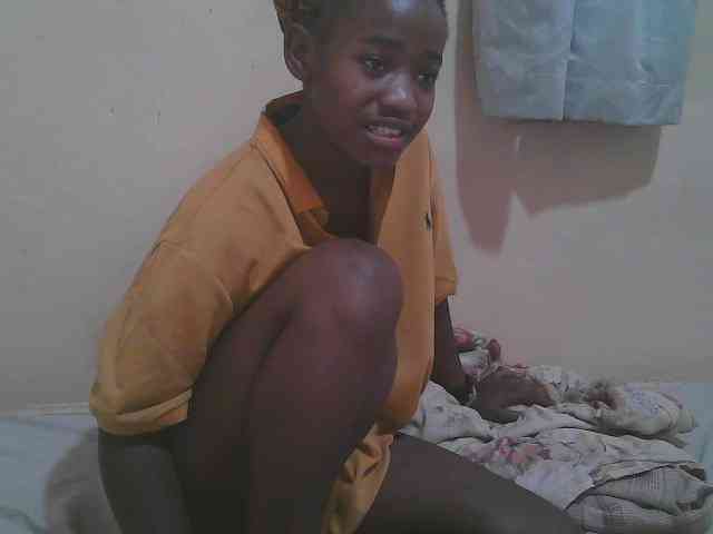 Sparkling-divah webcam