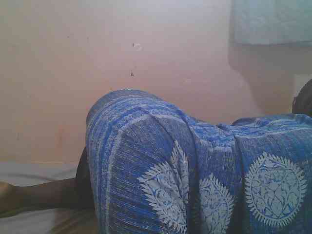 Sparkling-divah webcam