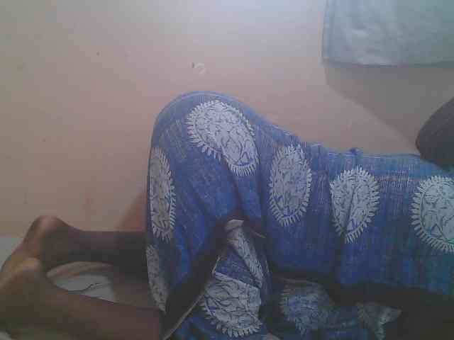 Sparkling-divah webcam