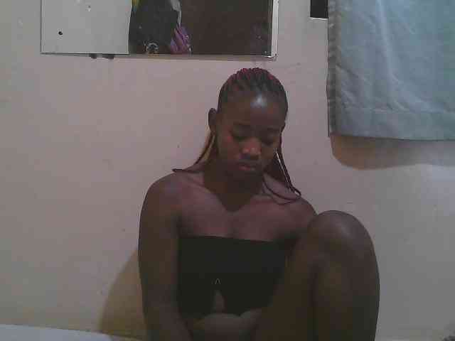 Sparkling-divah webcam