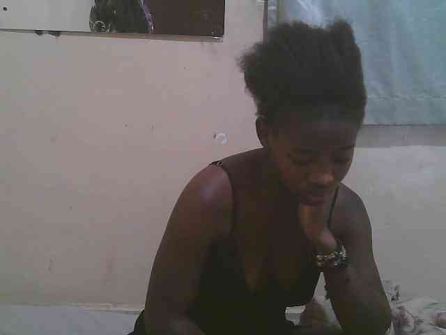 Sparkling-divah webcam
