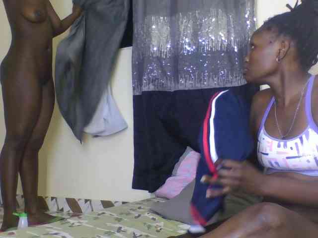 Screatcouples webcam