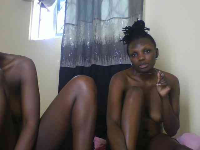 Screatcouples webcam