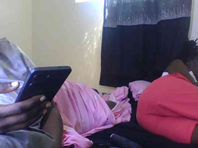 Screatcouples webcam