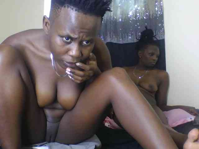Screatcouples webcam