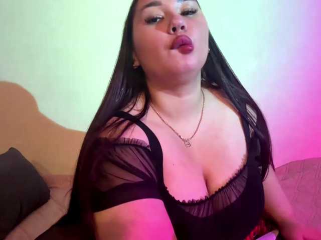 HazelZims live cam on BongaCams