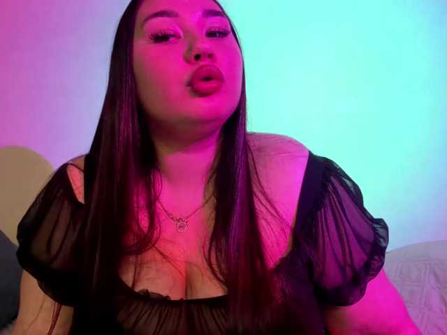 HazelZims live cam preview