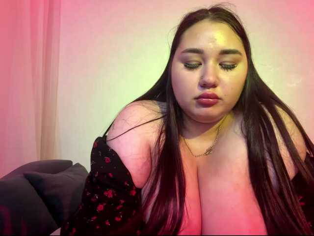 HazelZims live cam on BongaCams