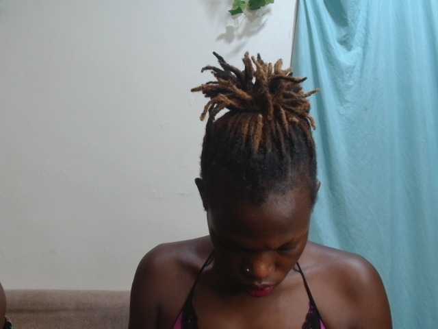 barbiequeen1 live cam on BongaCams