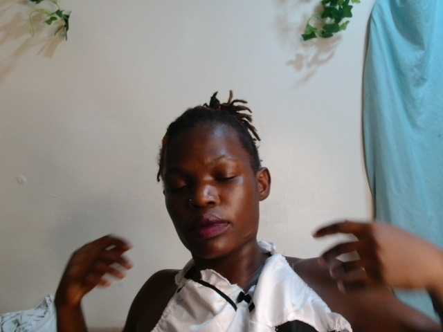barbiequeen1 live cam on BongaCams