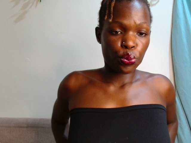barbiequeen1 live cam on BongaCams