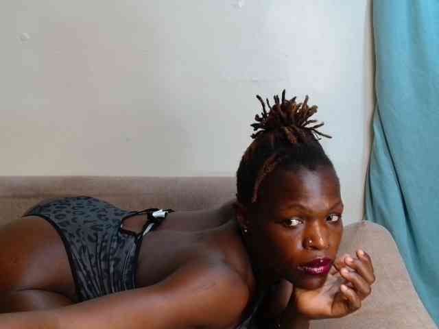 Barbiequeen1's cam show statistics and live stream