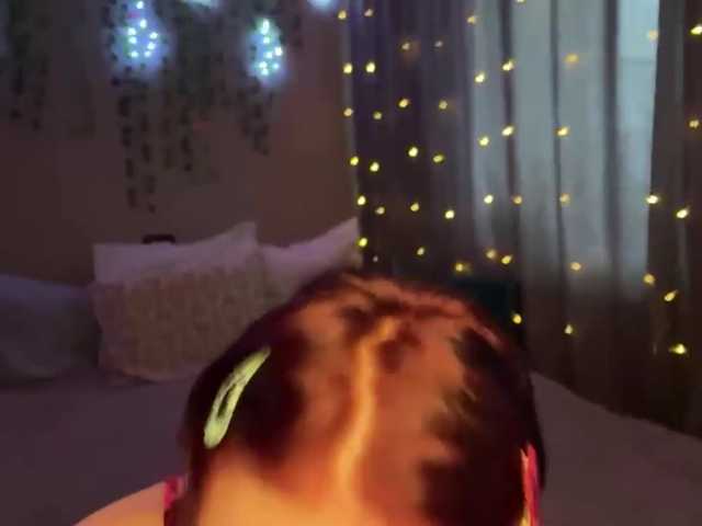 AuroraHoll live cam on BongaCams