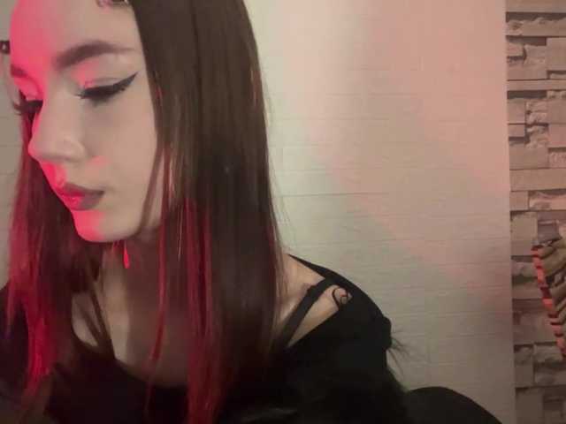 JuniperHoll live cam on BongaCams