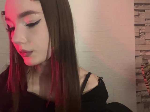 JuniperHoll live cam on BongaCams