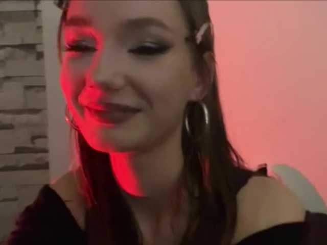 JuniperHoll live cam on BongaCams