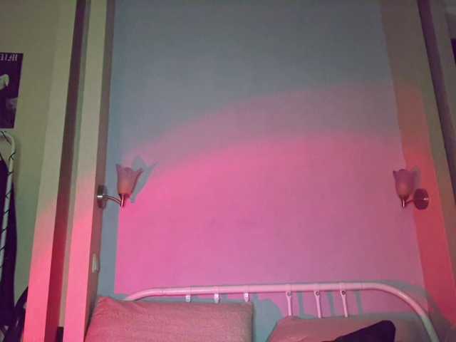 MorganLeanos live cam preview