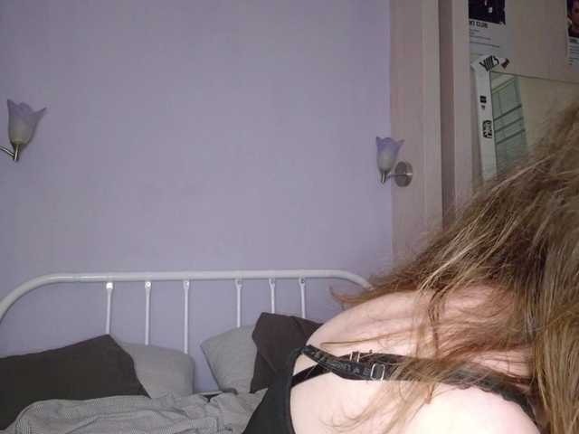 MorganLeanos — live female cam