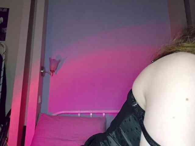 MorganLeanos webcam