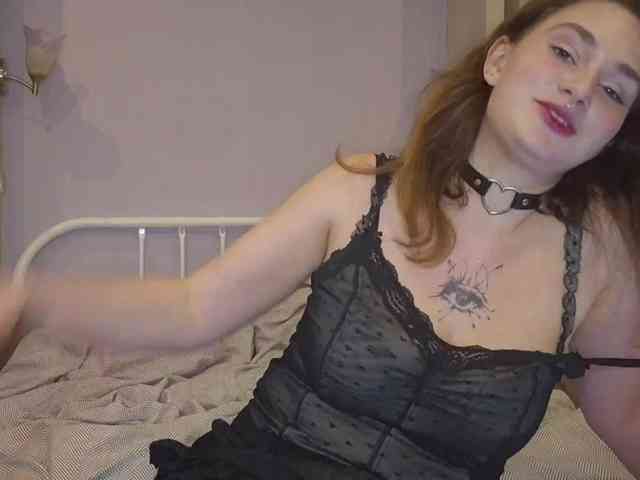 MorganLeanos's webcam live show