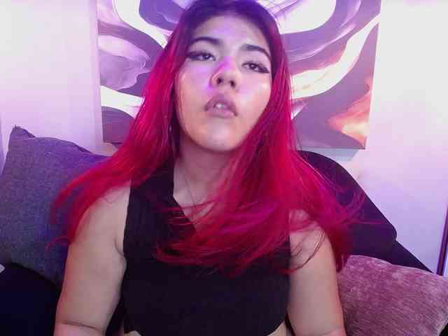 allieBootty webcam