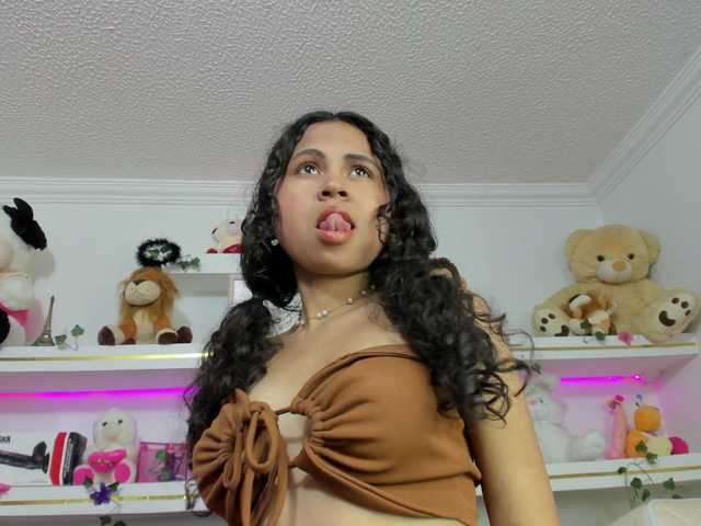 mia-sh live cam on BongaCams