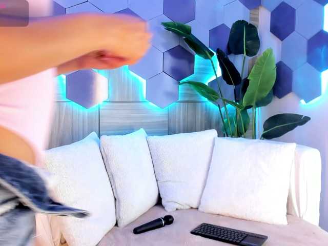 cassideypalmer live cam on BongaCams