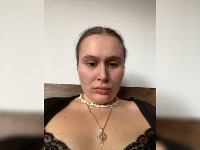 Elya6, en directo ahora en BongaCams